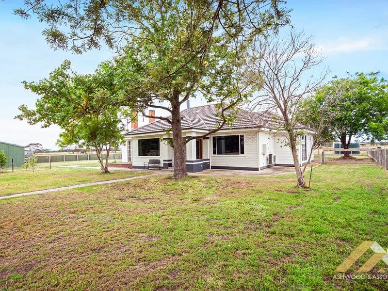 1155 Princes Highway, Hillside