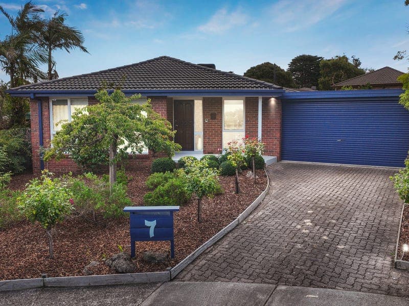 7 Edgewood Court
