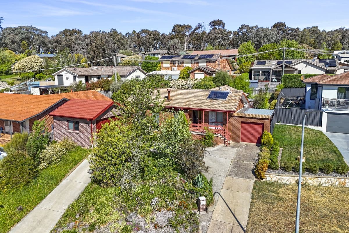 19 Sturdee Crescent
