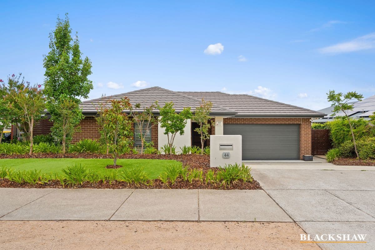 44 Lindsay Pryor Street