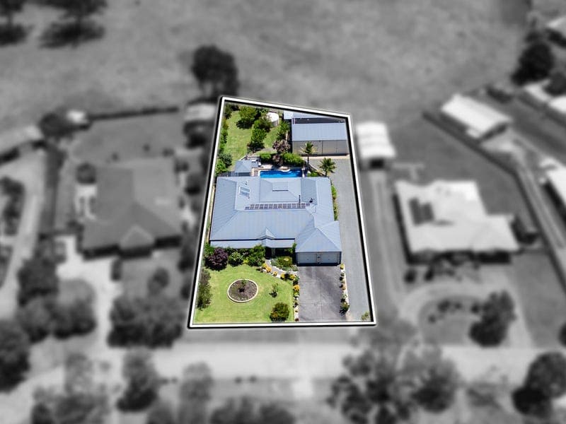12 Tamhaven Drive