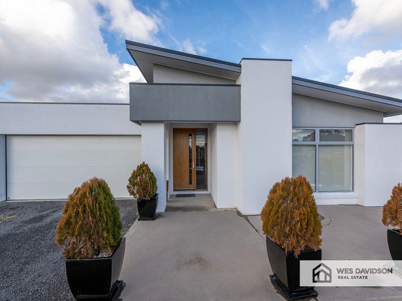 137 Grahams Bridge Road