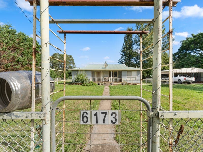 6173 Araluen Road, Araluen