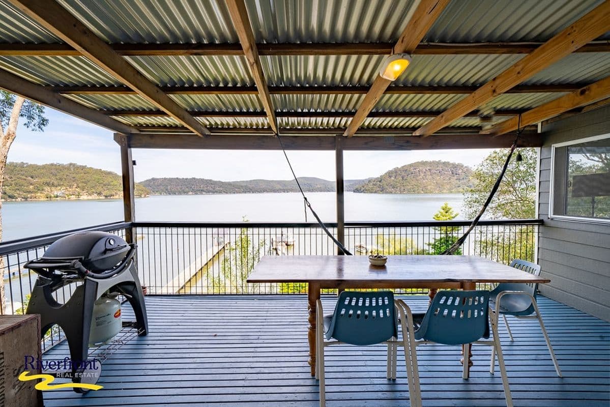 1438 Hawkesbury River