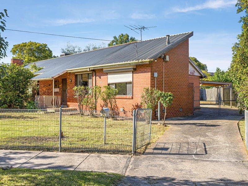 24 Perkins Avenue, Bellfield