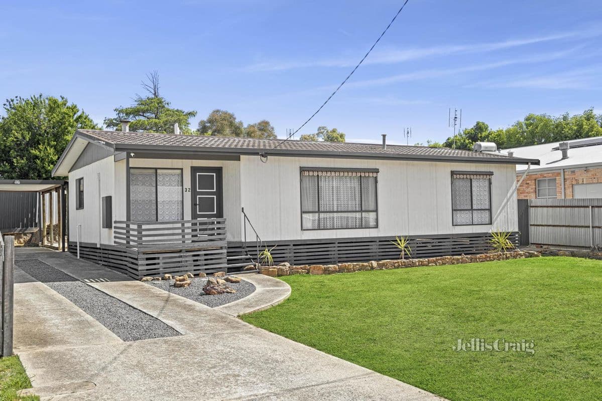 32 Fryers Street