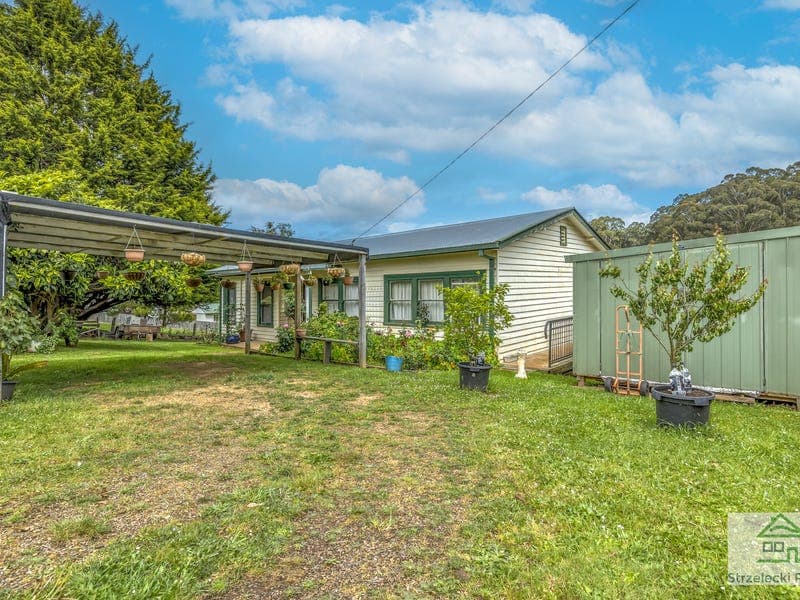 22-24 School Road, Erica