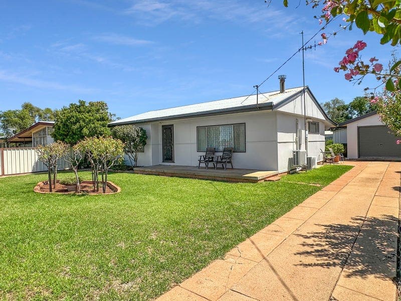 59 Bradley Street, Cobar