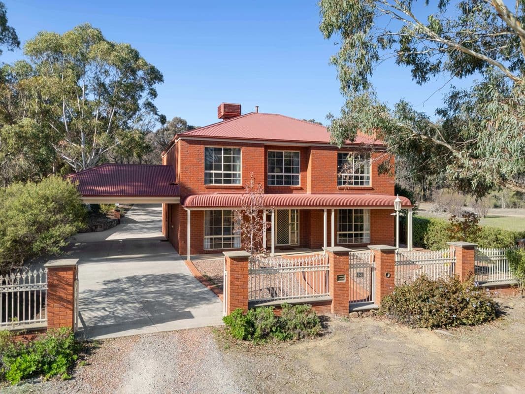 122 Woodward Road