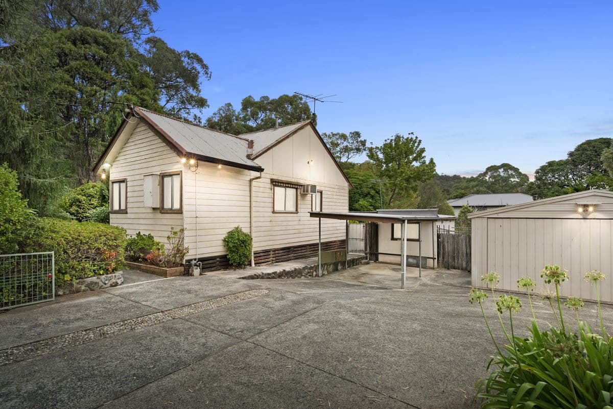 15 Stuart Street