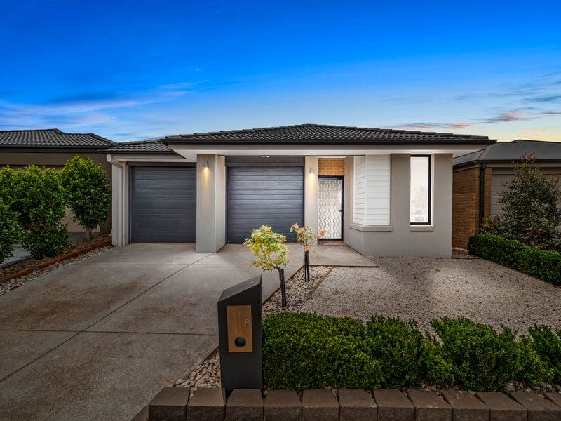 8 Amble Way, Weir Views