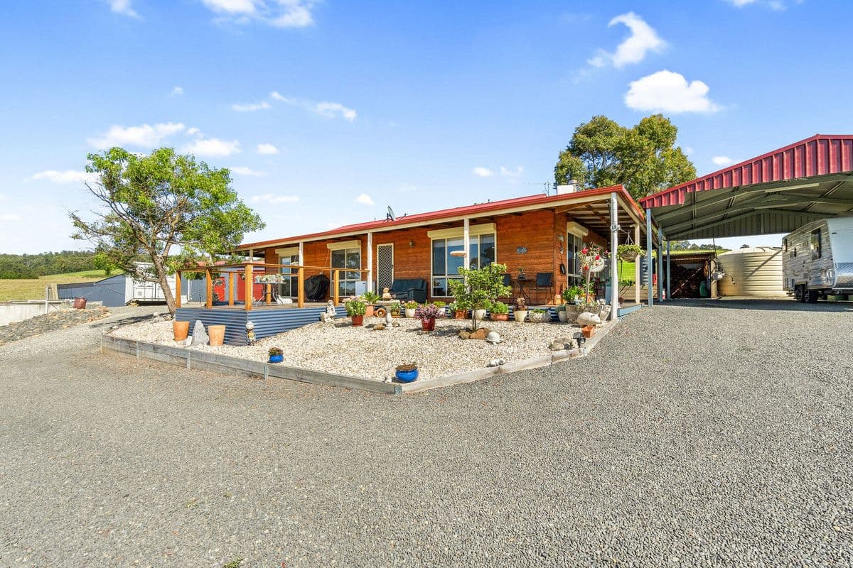 1237 HEYFIELD-SEATON ROAD