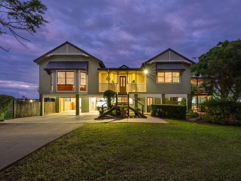 785 SUMMERLAND WAY