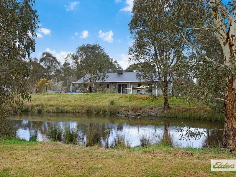 82 Elmhurst Sportsground Road, Elmhurst