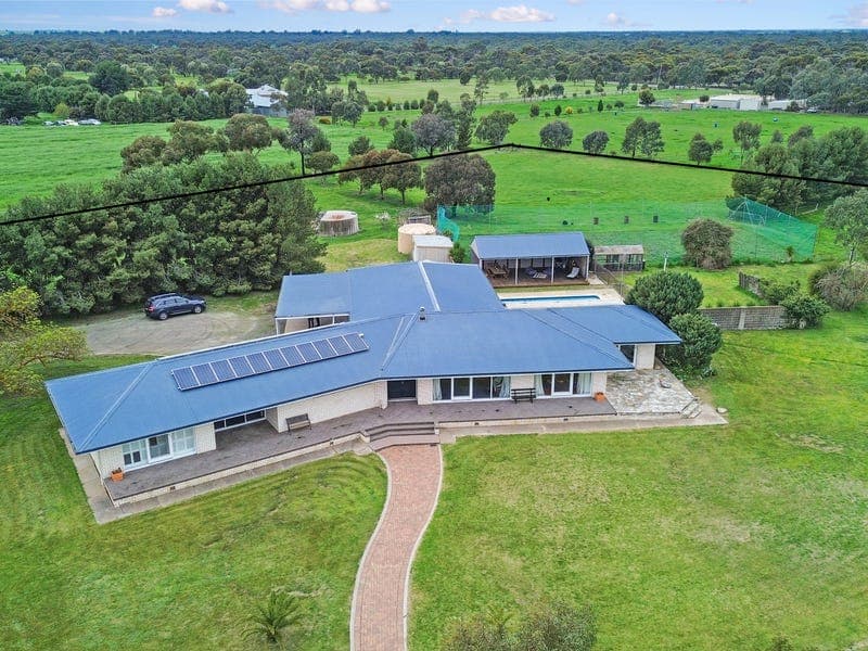 450 Henty Highway