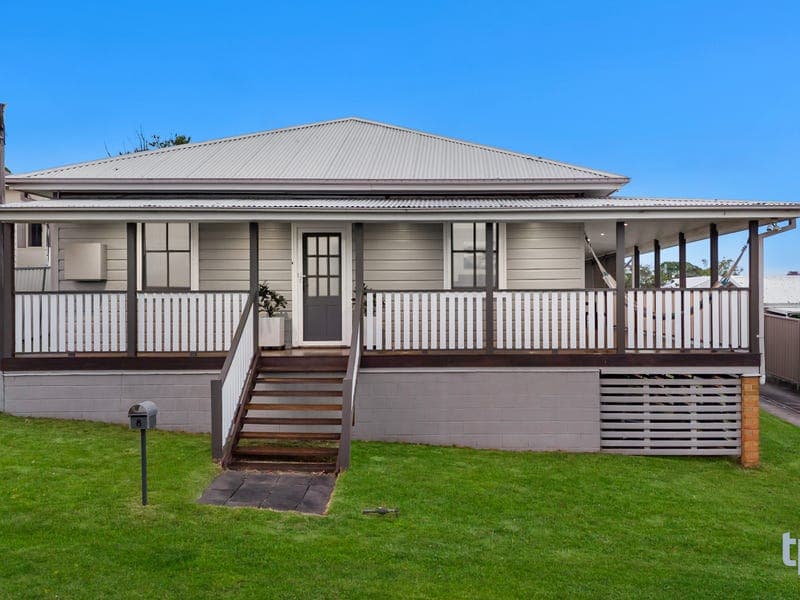 8 Fourth Street, Boolaroo