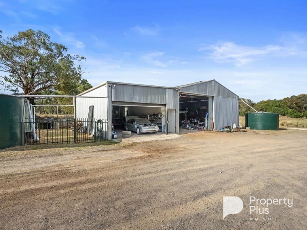15 Logan Road