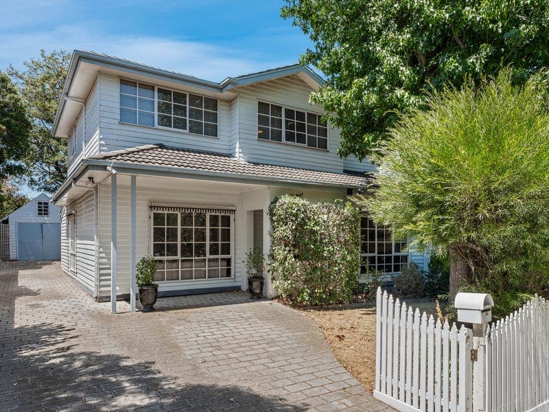 4 Hall Street, Mckinnon