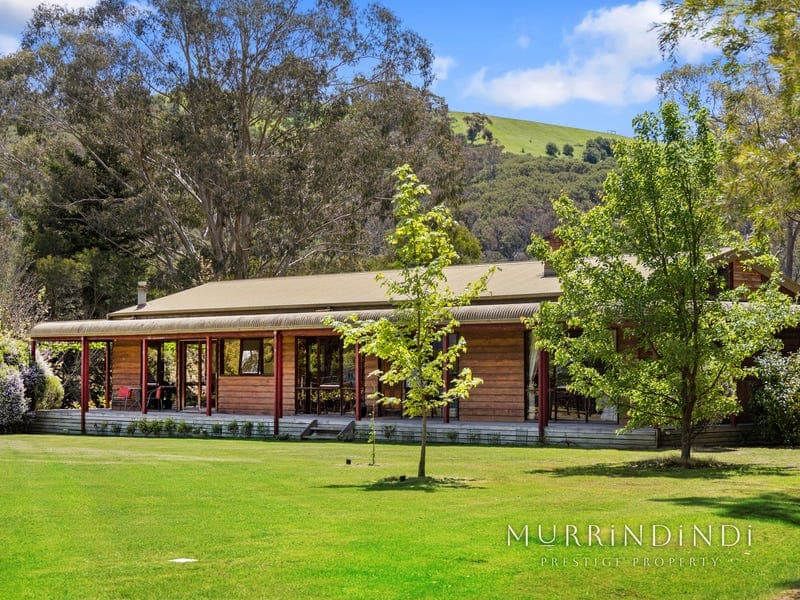 10 Sharrock Court