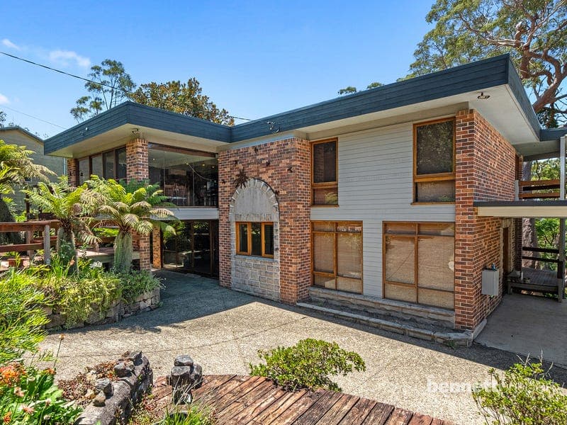 14 Crag Crescent