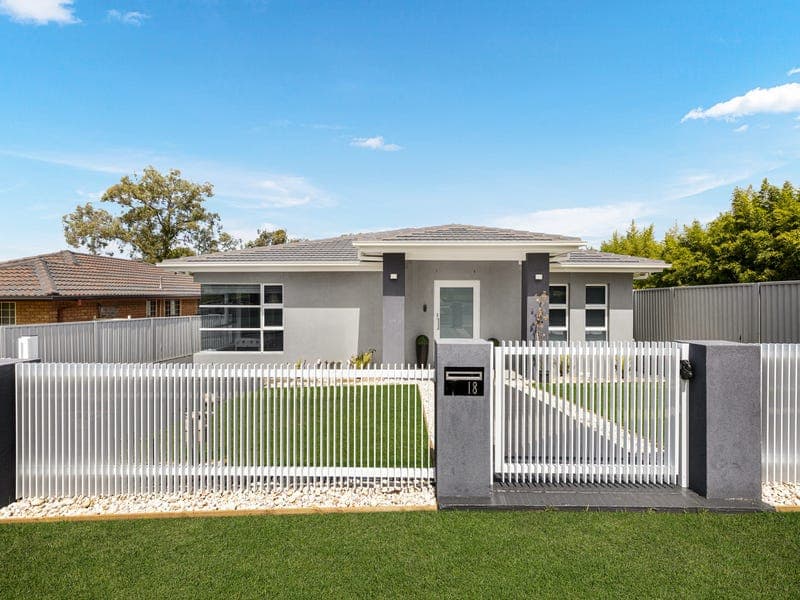 18 Janali Avenue, Bonnyrigg