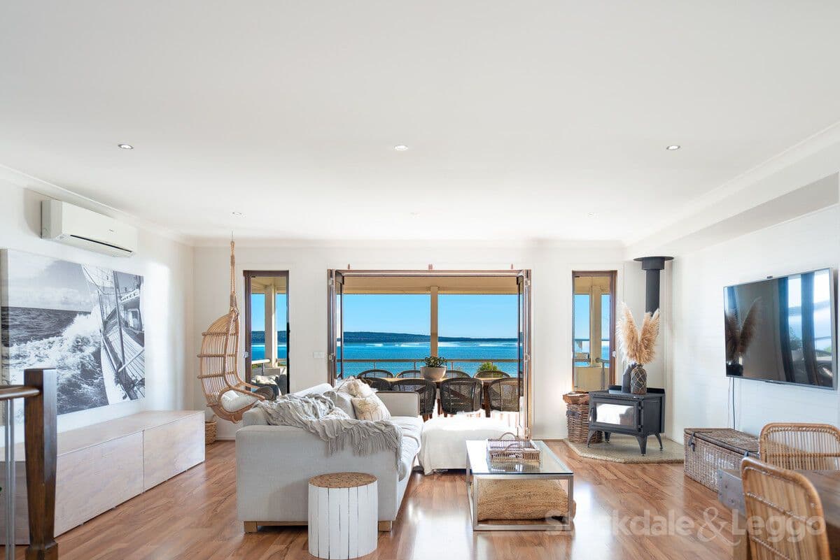 60 Foreshore Road