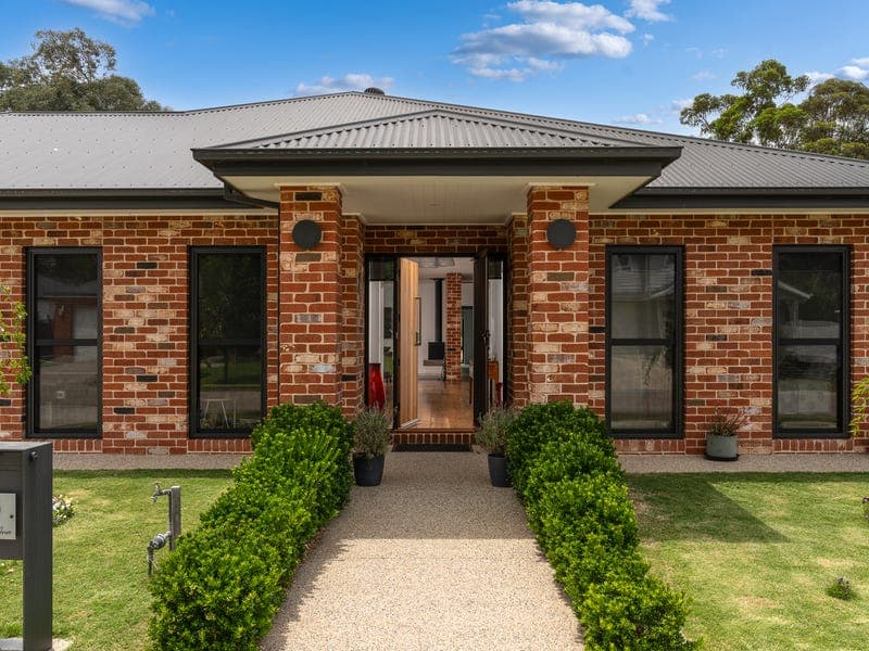 15 Fairway Drive