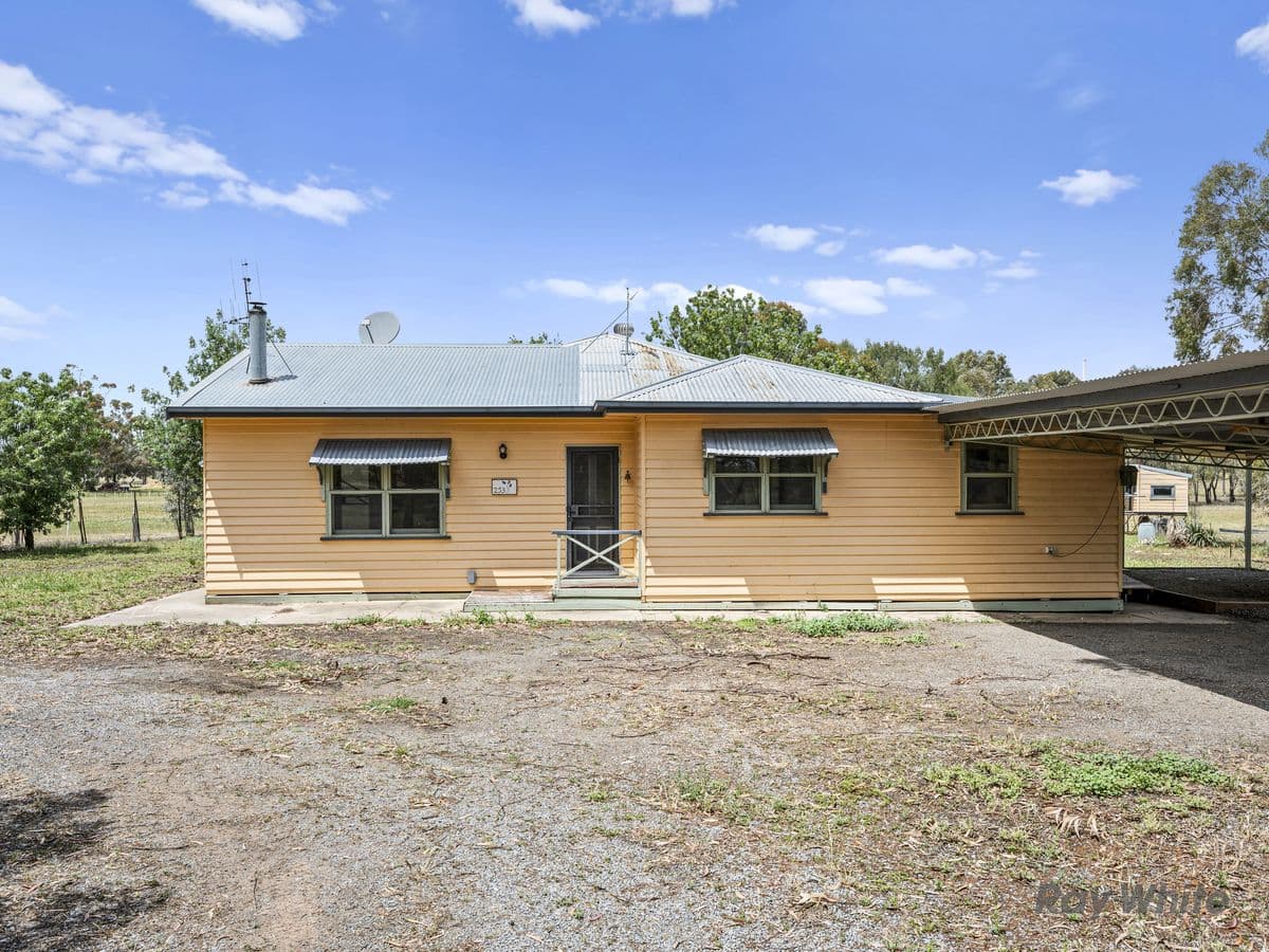 253 River Road
