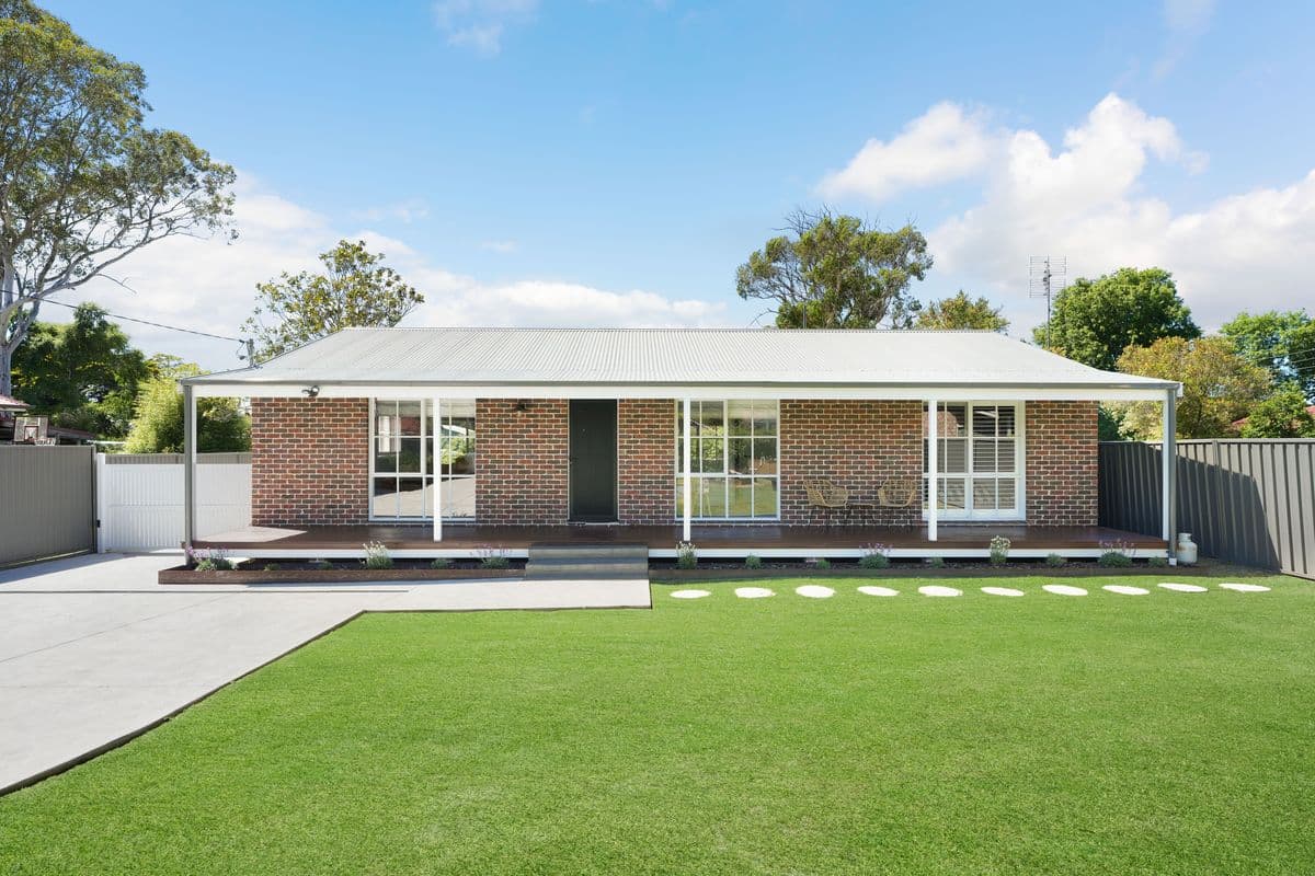 29 Biggera Street