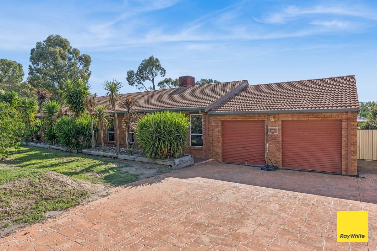22 Emmett Street