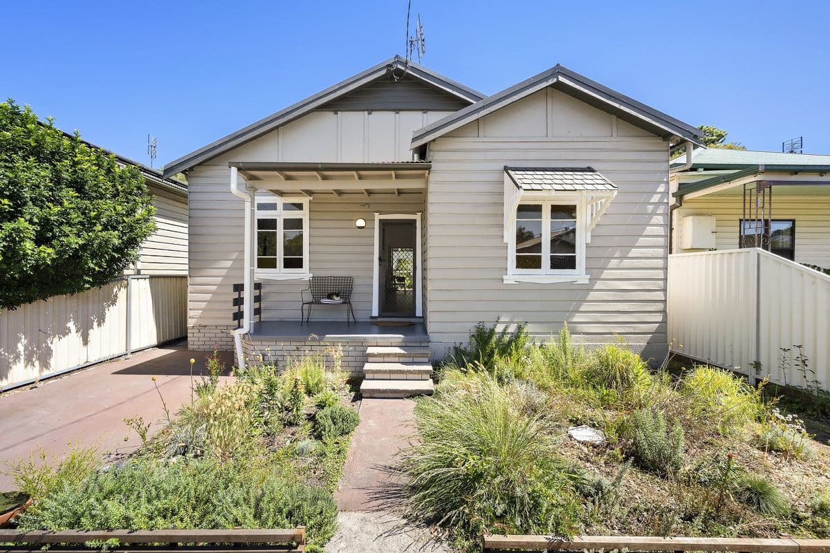 44 Forbes Street
