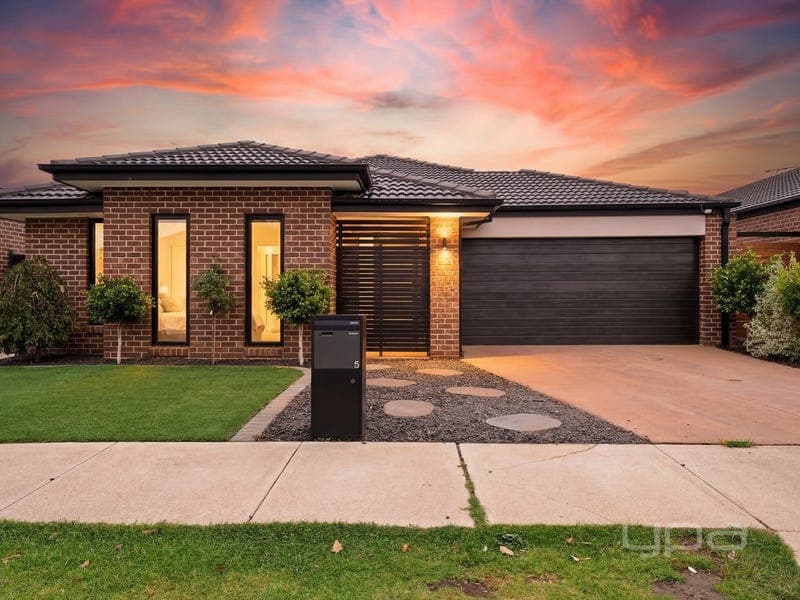 5 Mandurah Crescent, Harkness