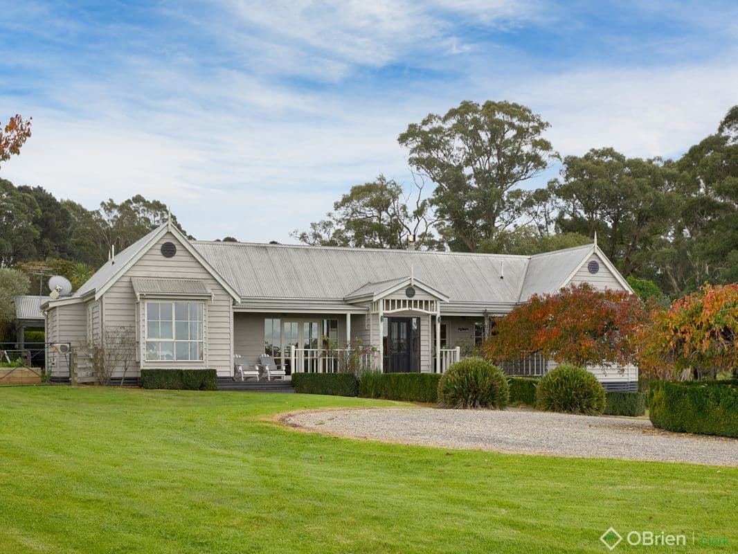14 Weirs Road
