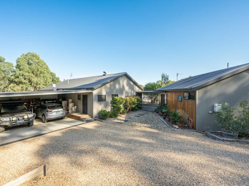 13 Correll Street, Longwood