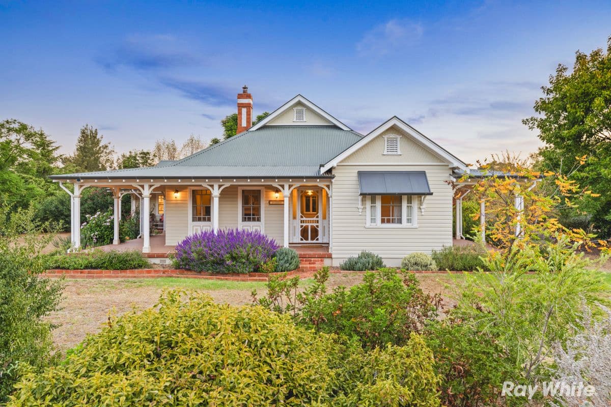 29 Brucedale Drive
