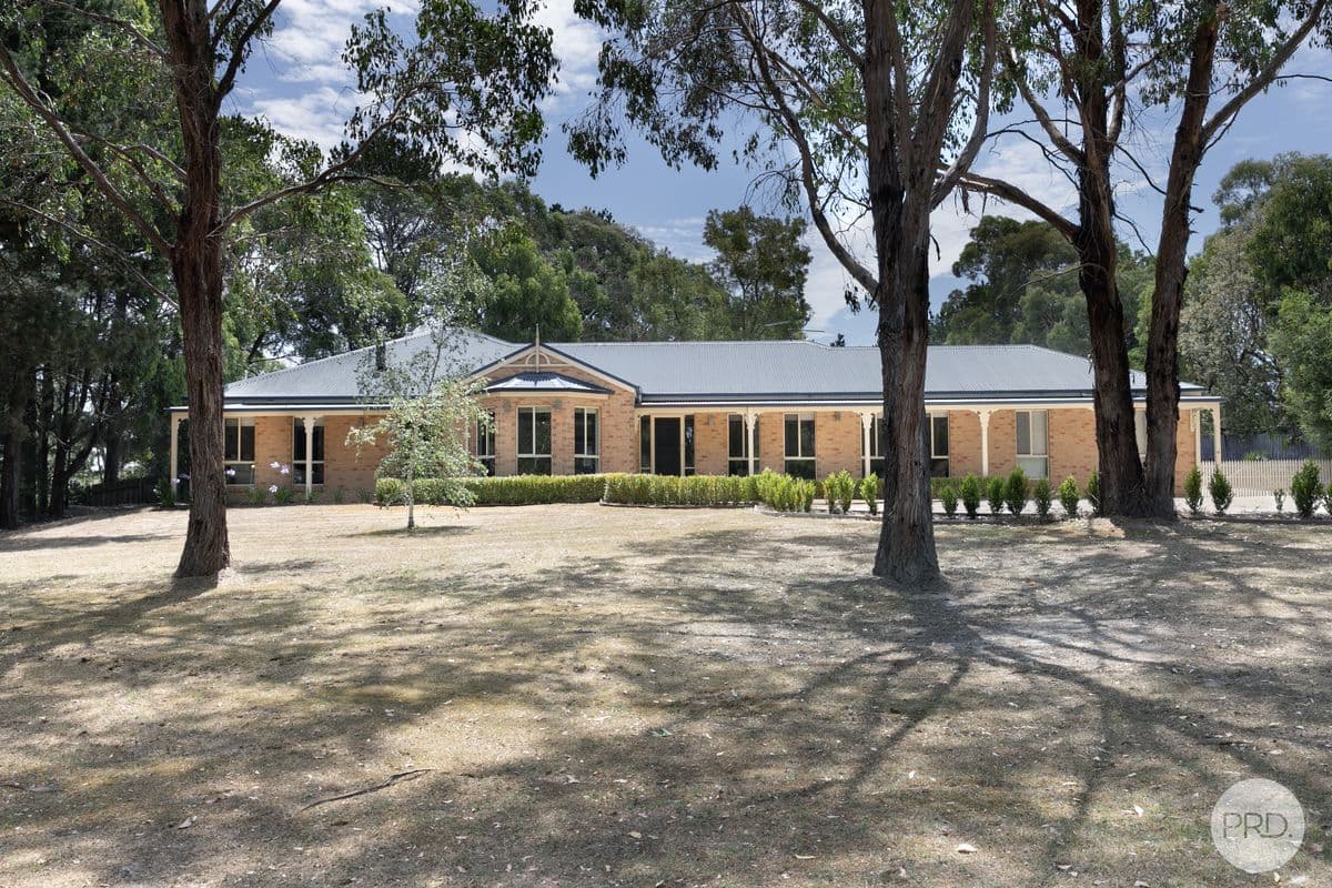 11 GLYNWOOD GROVE