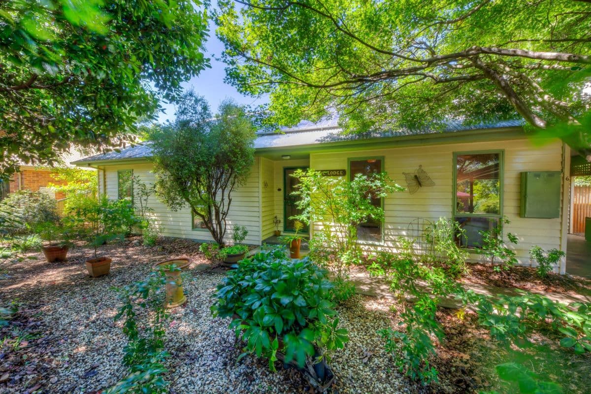6 Lumley Drive