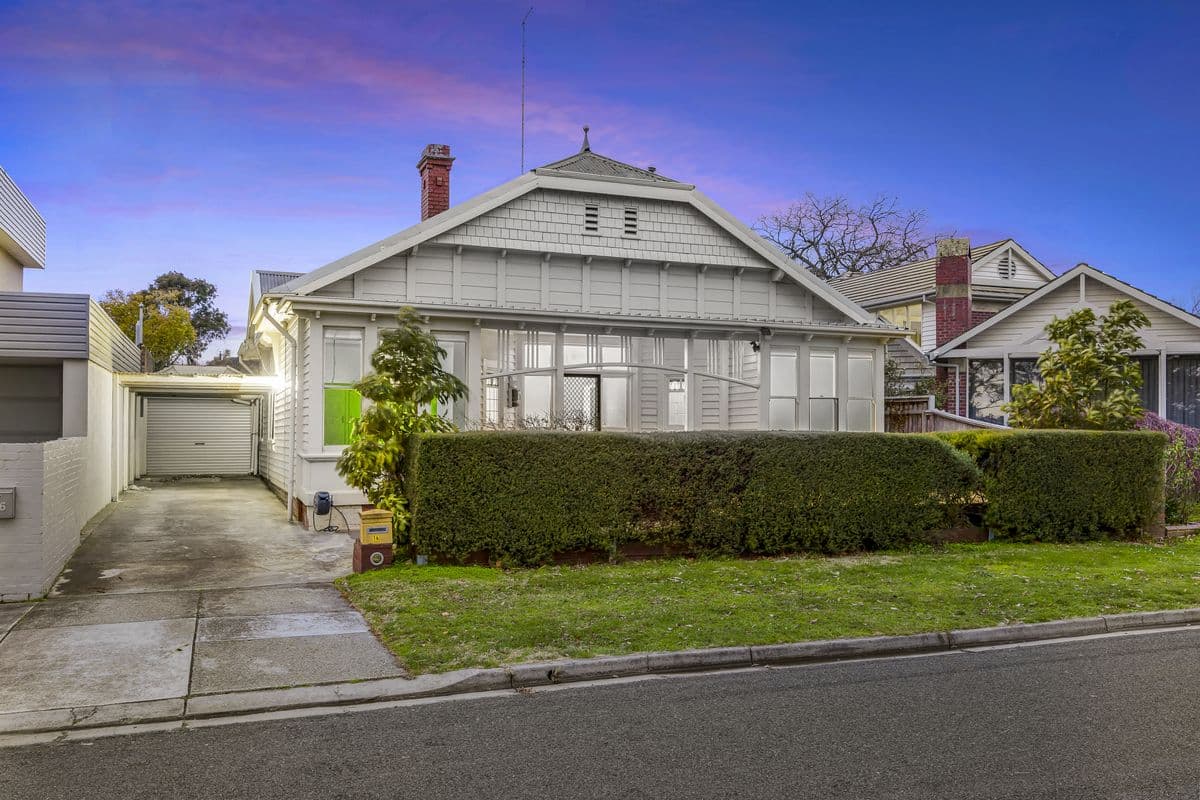 14 Dawsons Avenue