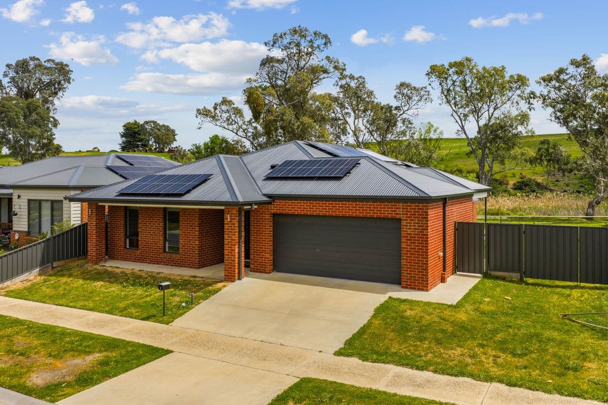 3 Liyaka Court