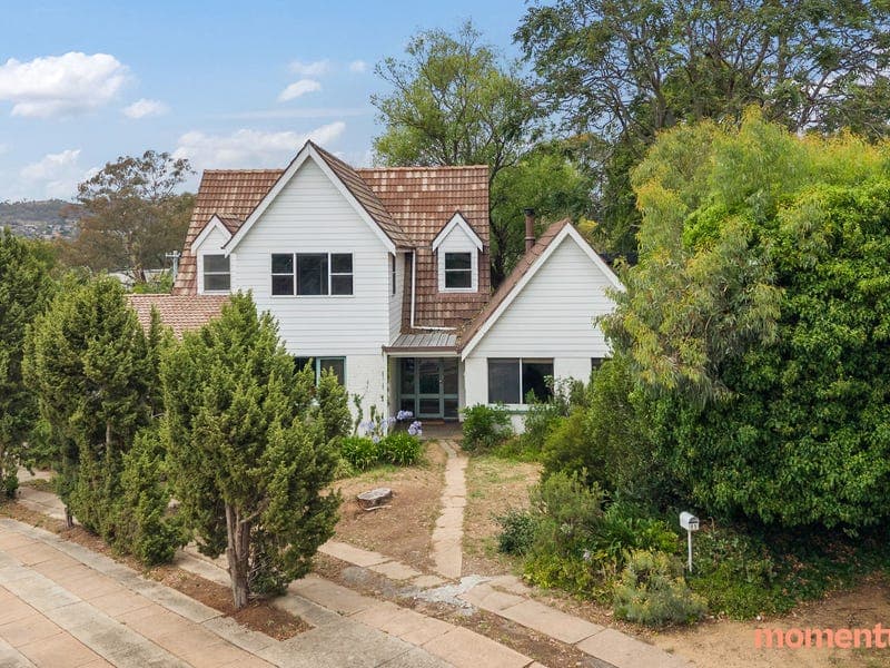 11 Gledden Street