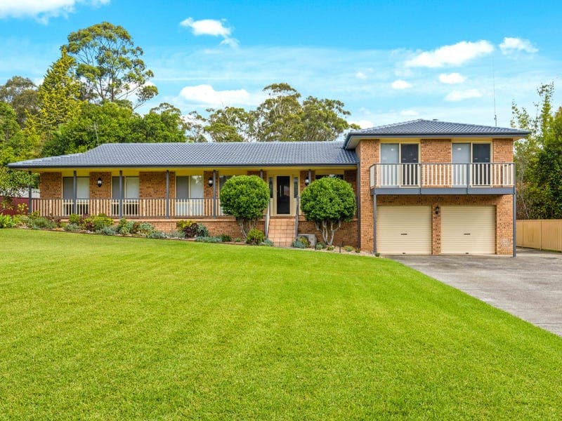 27 Lochaven Drive, Bangalee