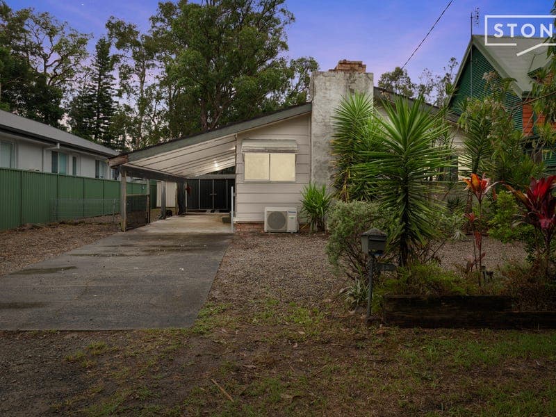 32 Teragalin Drive, Chain Valley Bay