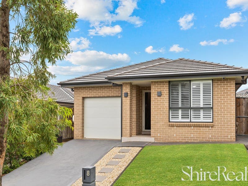 8 Pony Street, Box Hill
