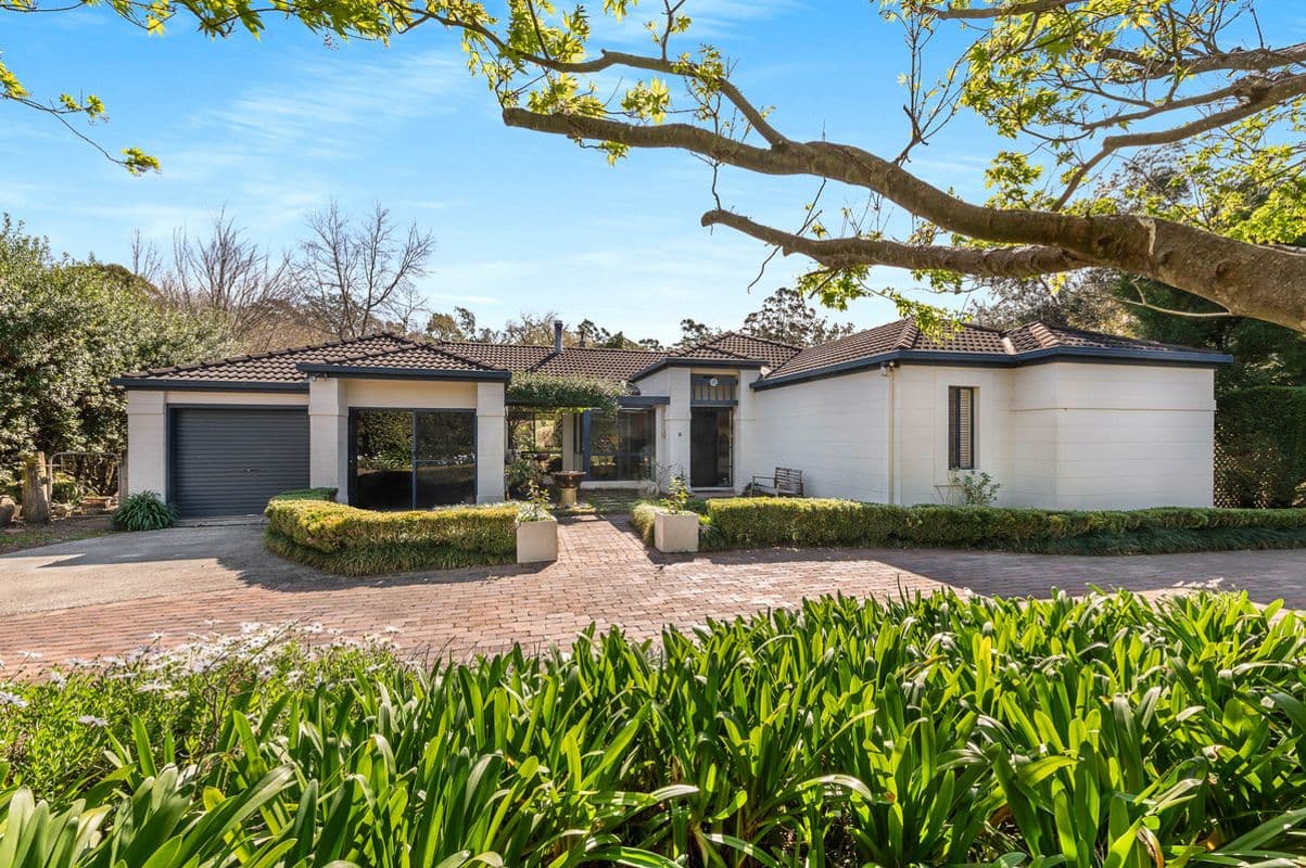 2 Thomas Close