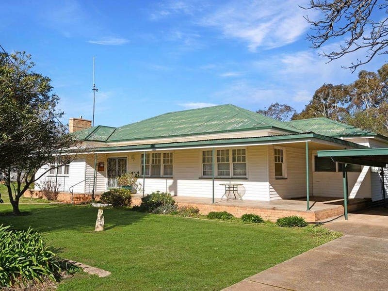 60-62 High Street, Navarre