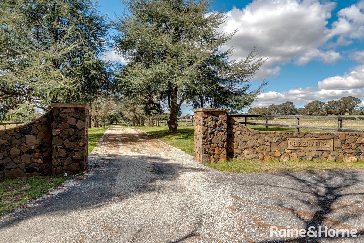 2202 Junction Point Road Binda Via