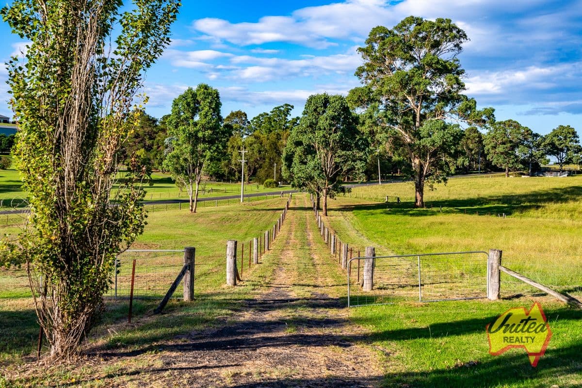 7 SILVERWOOD ROAD