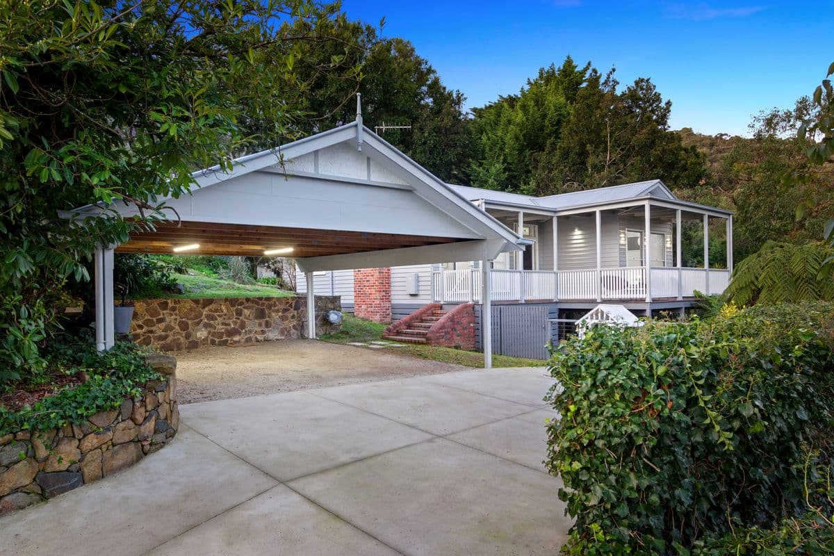 22 Hilltop Road