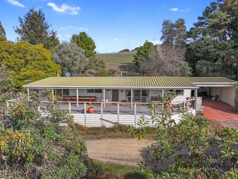 1 Griggs Road, Hallston