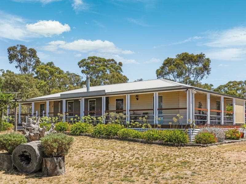 245 Howards Lane, Bromley